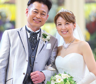 娘から両親へ、２５年越しの 結婚式をプレゼント