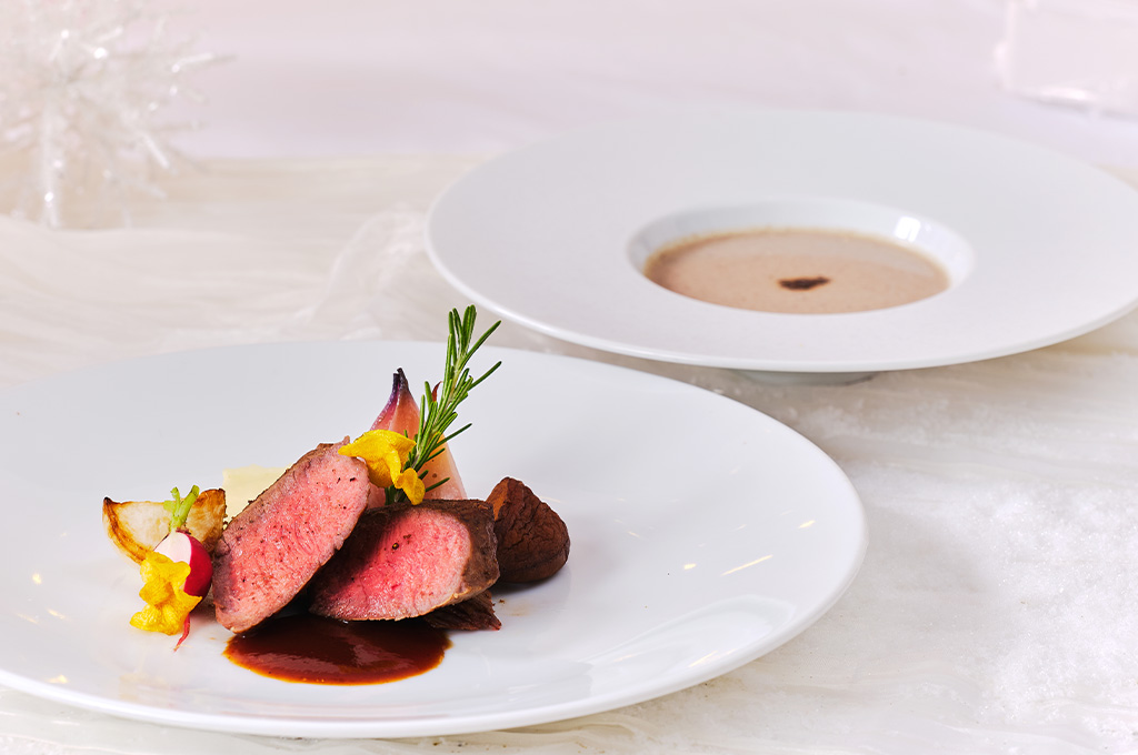 /restaurant/wordpress/wp-content/uploads/2025/10/bxmas_l-2-1.jpg